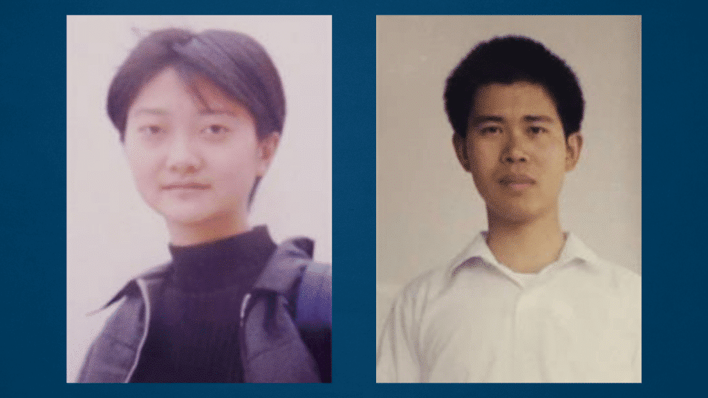 法輪功修煉者の張義博さん(左)と何炳鋼さん(右)